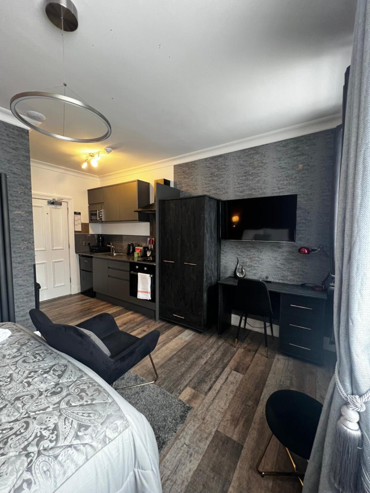 Amani Apartments - Glasgow City Centre Buitenkant foto