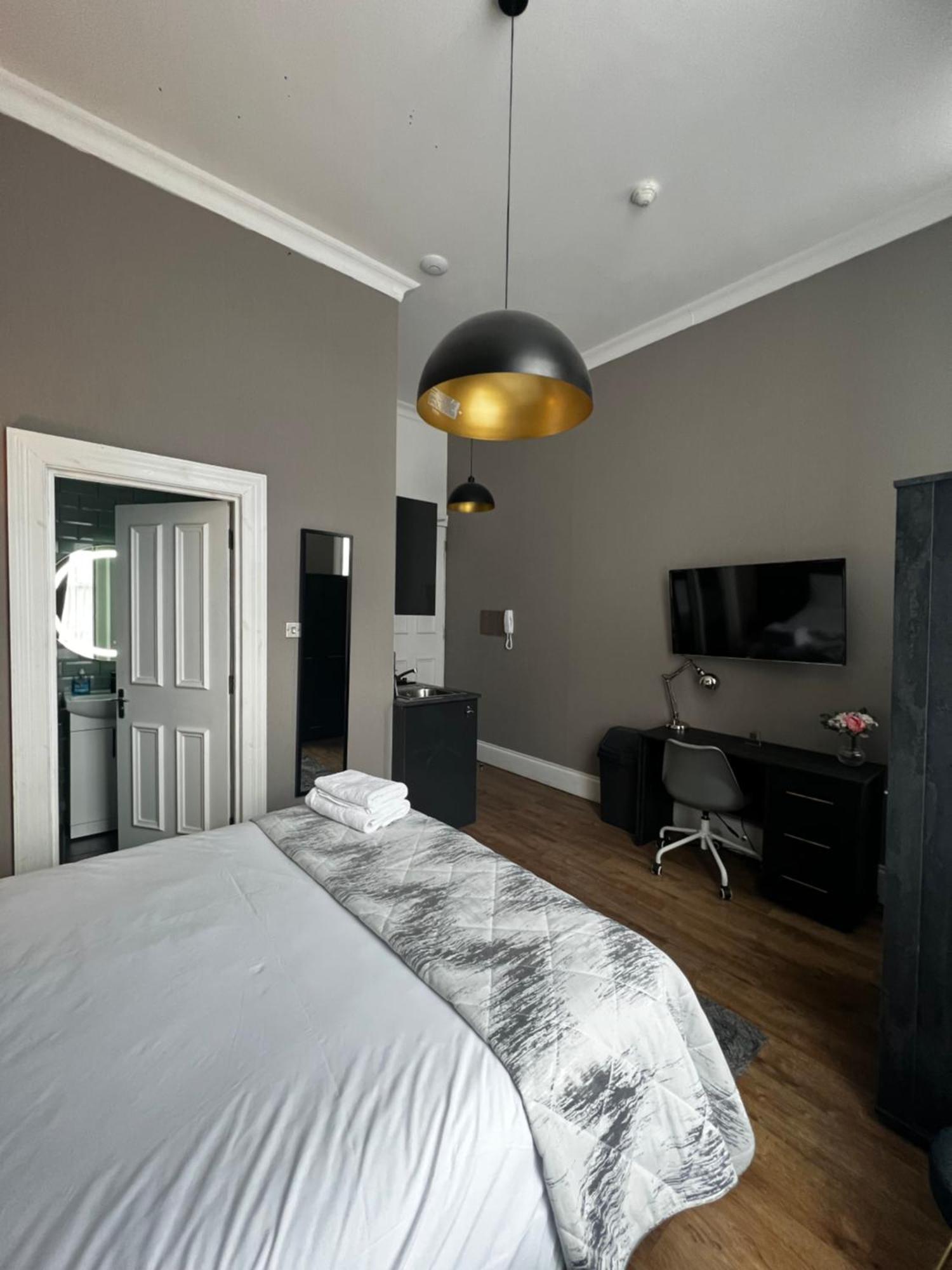 Amani Apartments - Glasgow City Centre Buitenkant foto