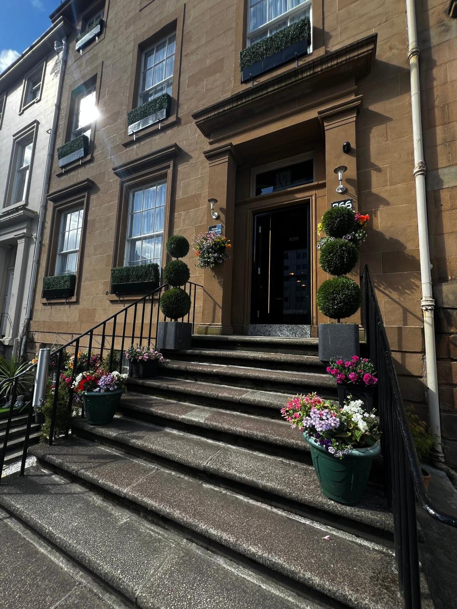 Amani Apartments - Glasgow City Centre Buitenkant foto